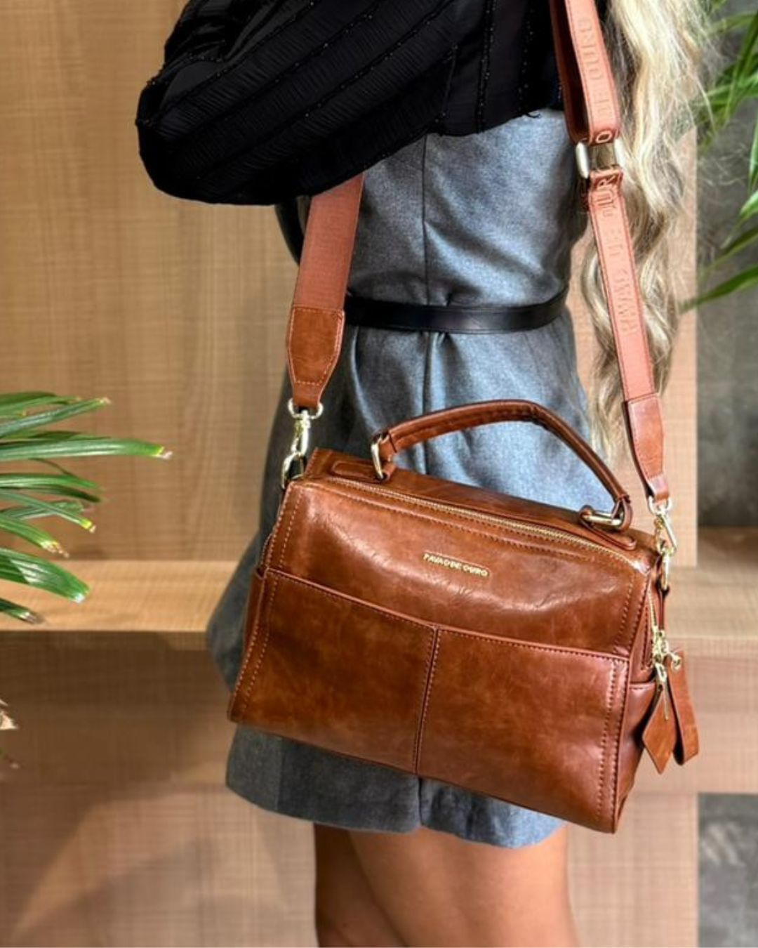 Bolsa Pavão de Ouro Marrom DB45F